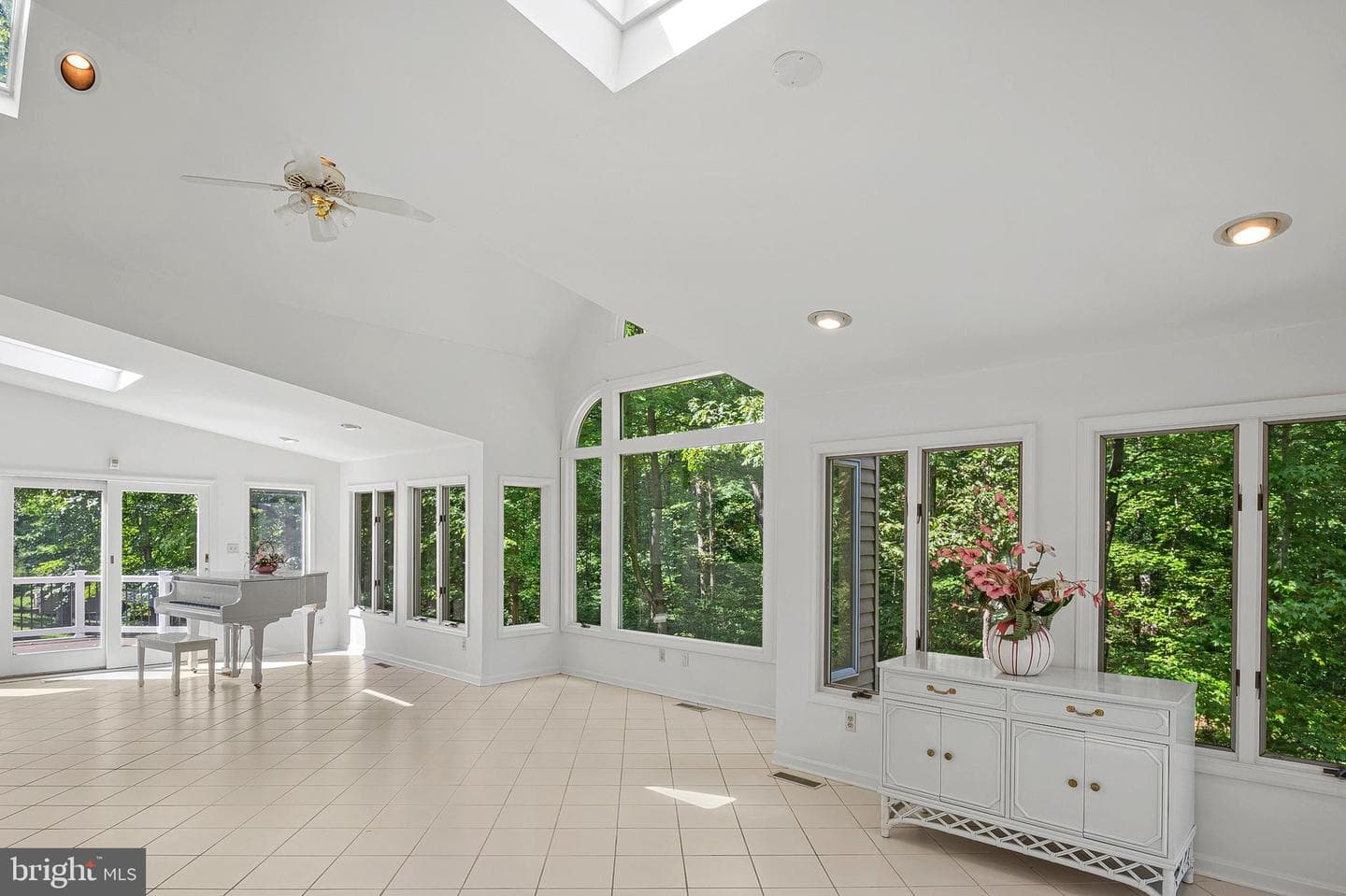 8424 Oak Stream Drive photo 19