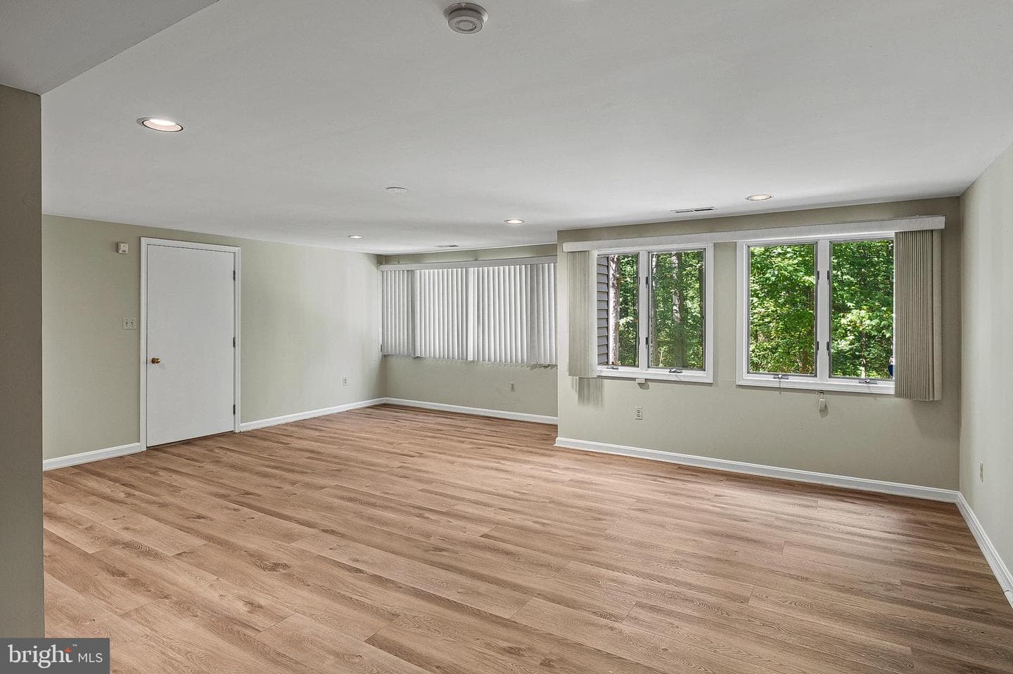 8424 Oak Stream Drive photo 44