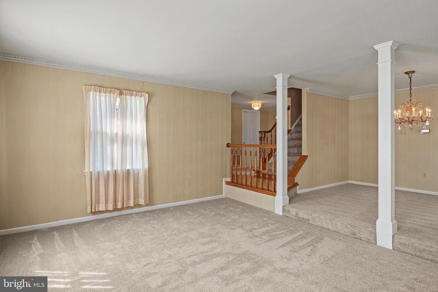 8424 Oak Stream Drive photo 9