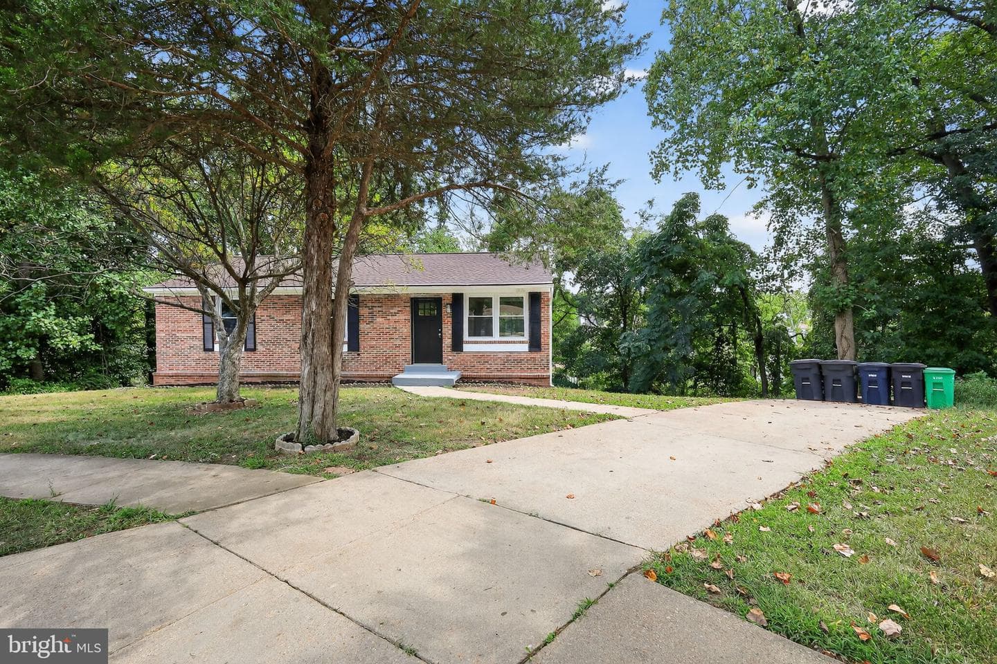 7410 Roanne Drive photo 36
