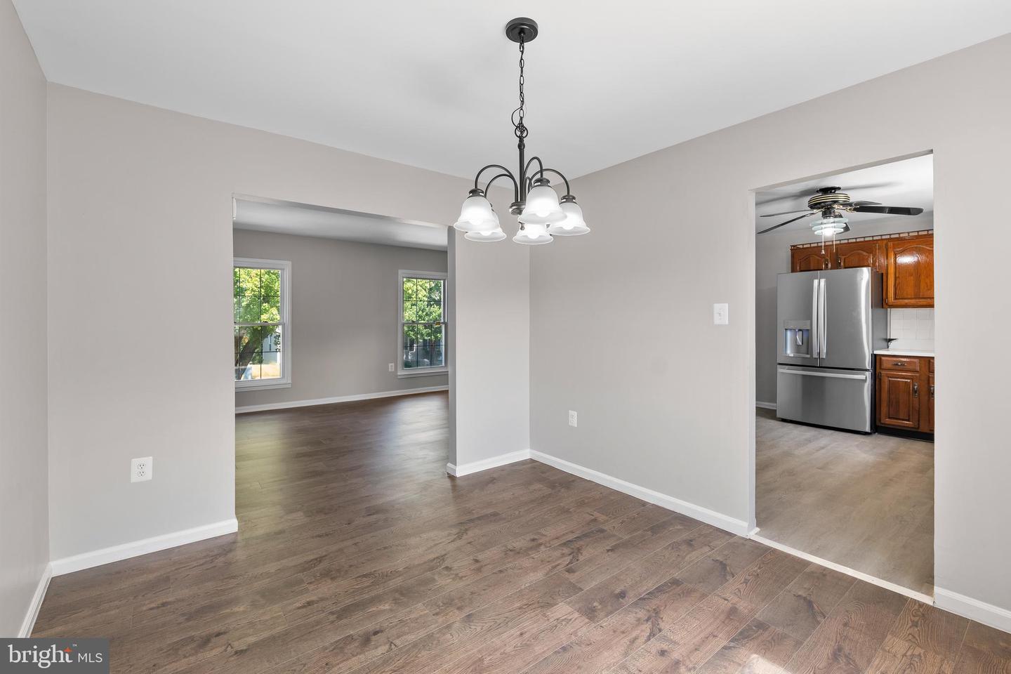 2101 Willowtree Lane photo 13