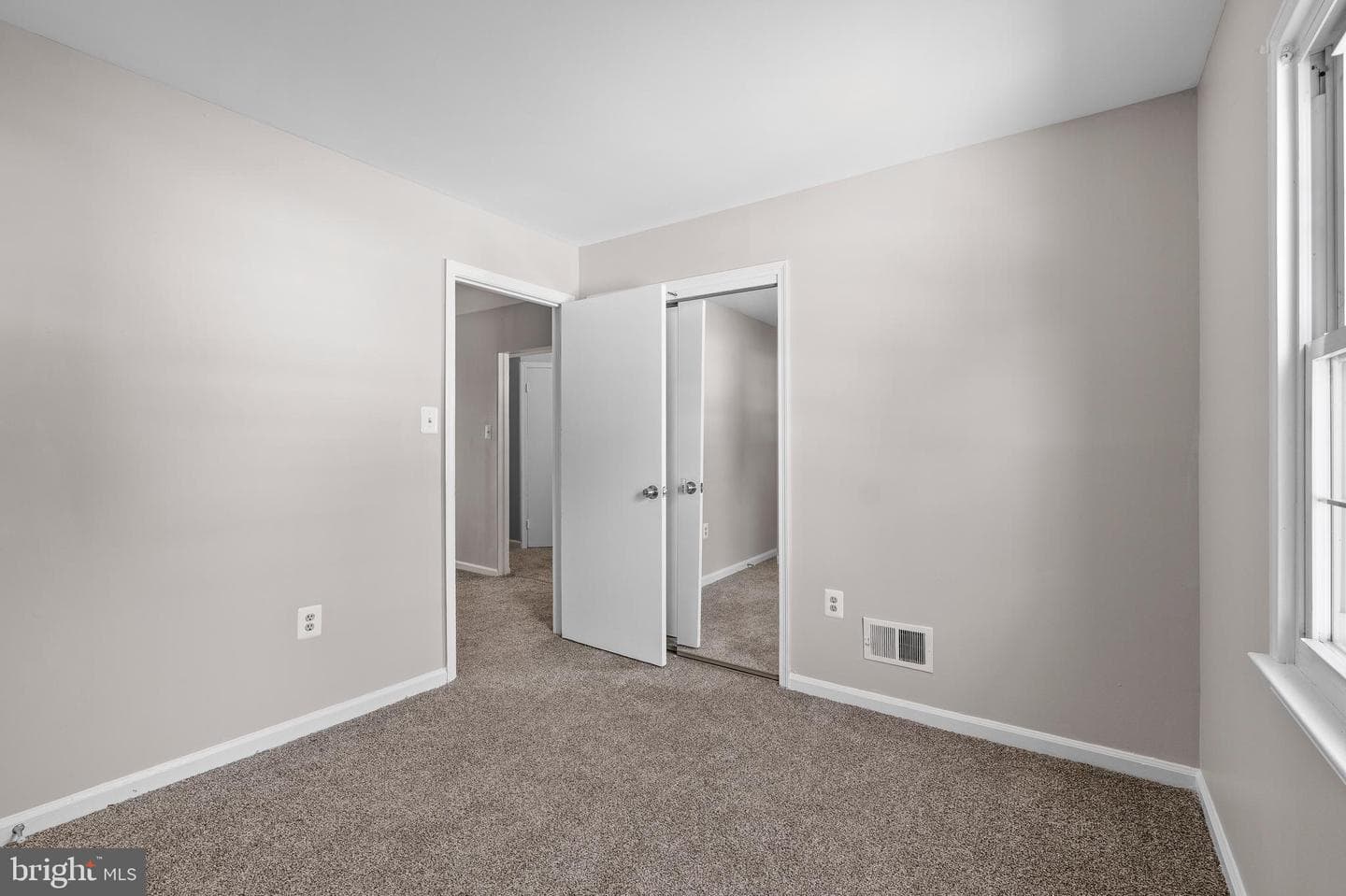 2101 Willowtree Lane photo 34