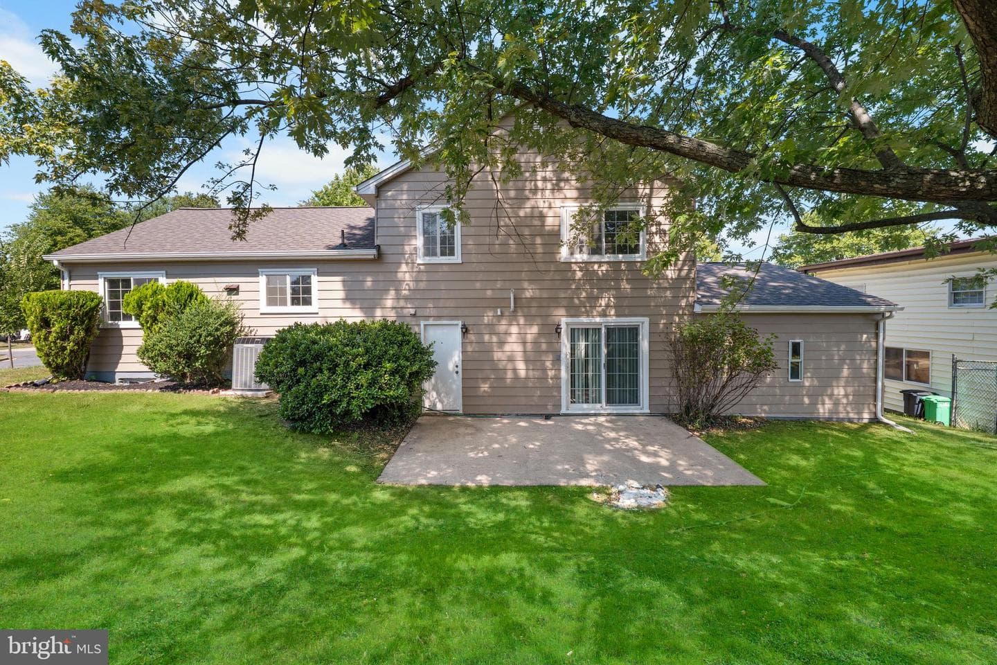 2101 Willowtree Lane photo 6