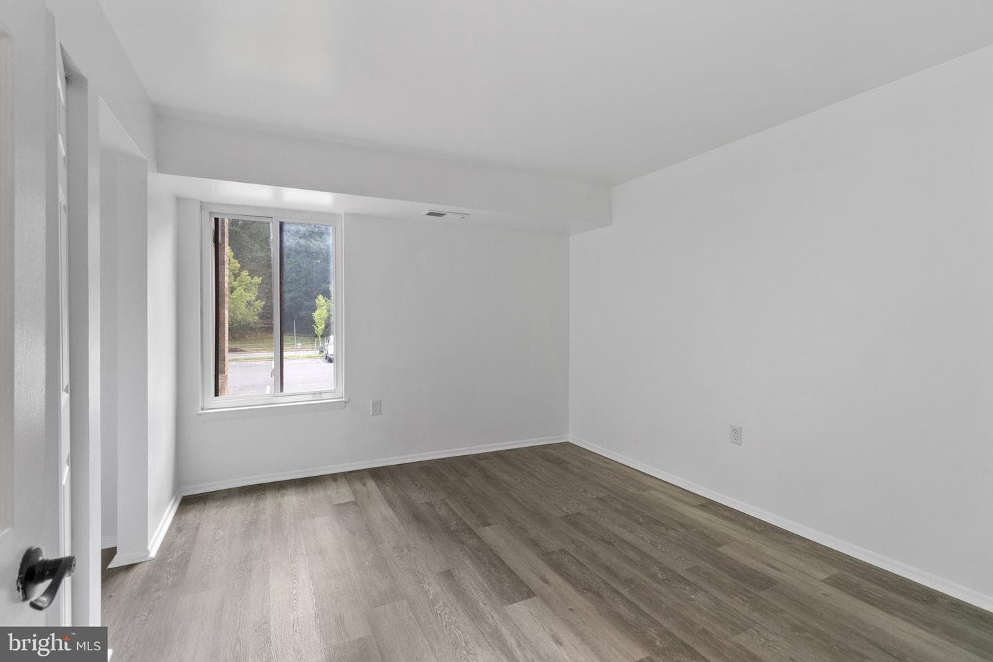 7824 Hanover Parkway #432 photo 17
