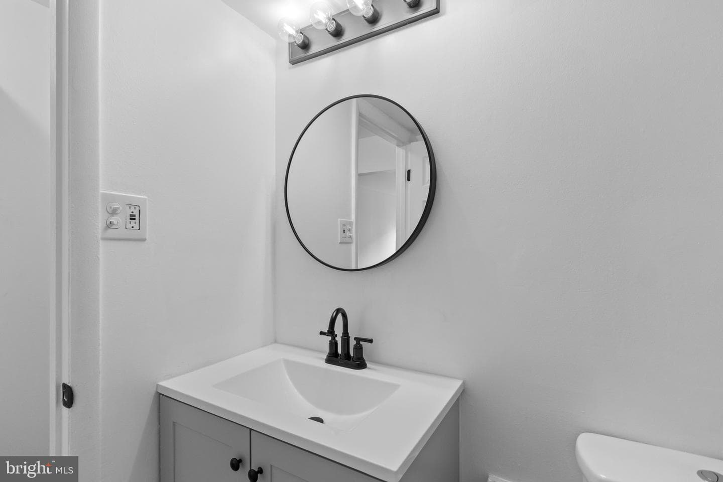 7824 Hanover Parkway #432 photo 27
