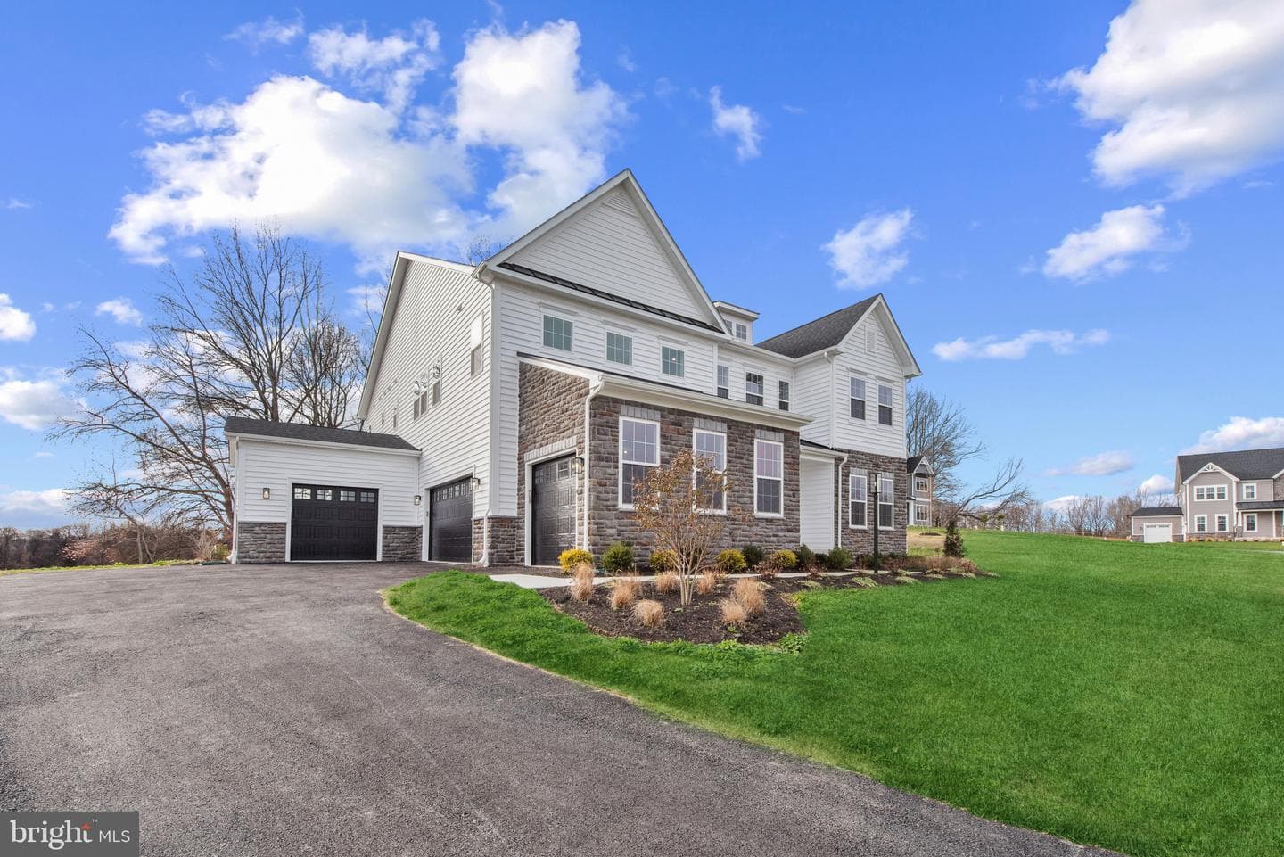 16503 Rolling Knolls Lane photo 4