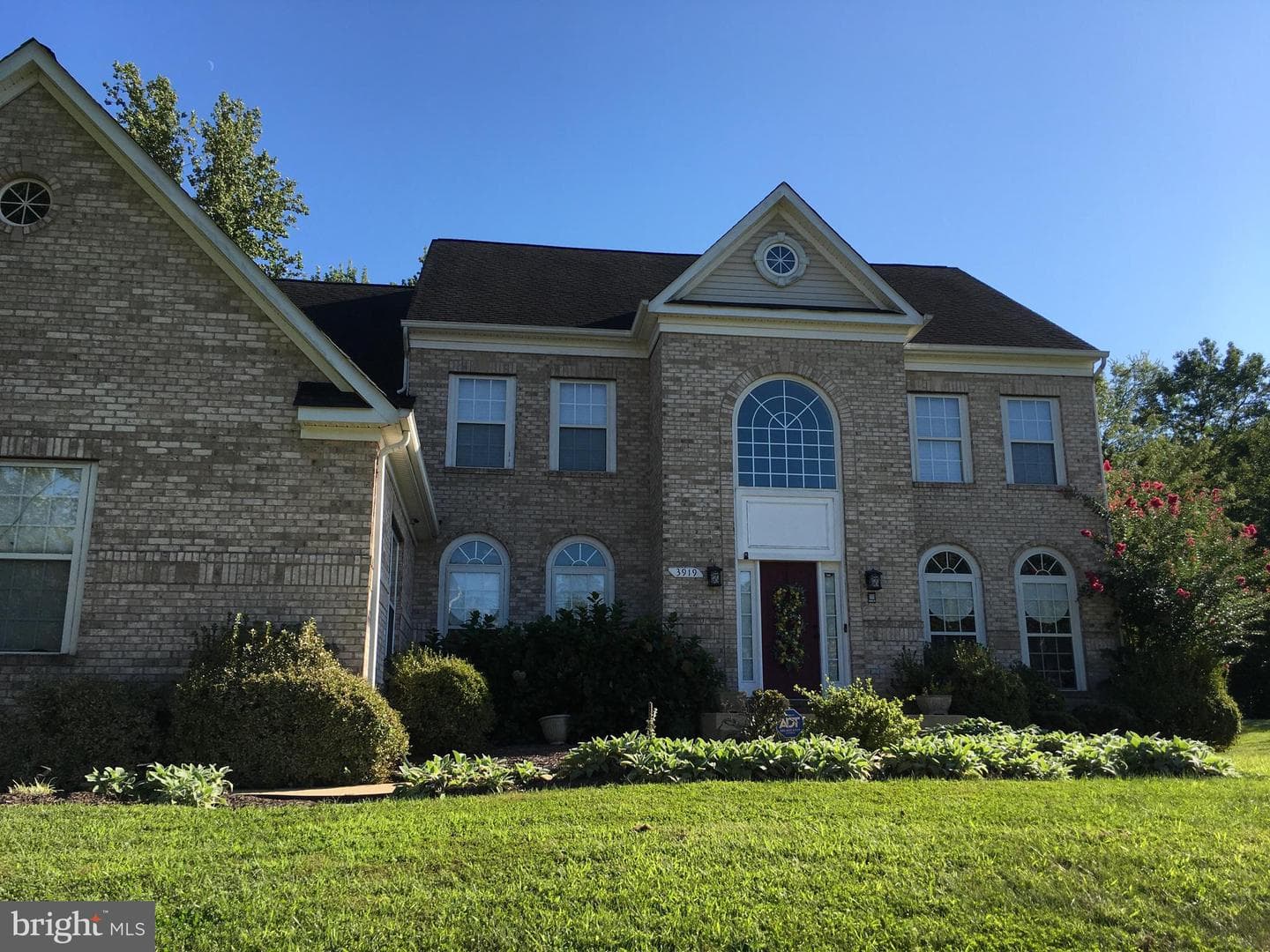 3919 Woodreed Drive photo 2