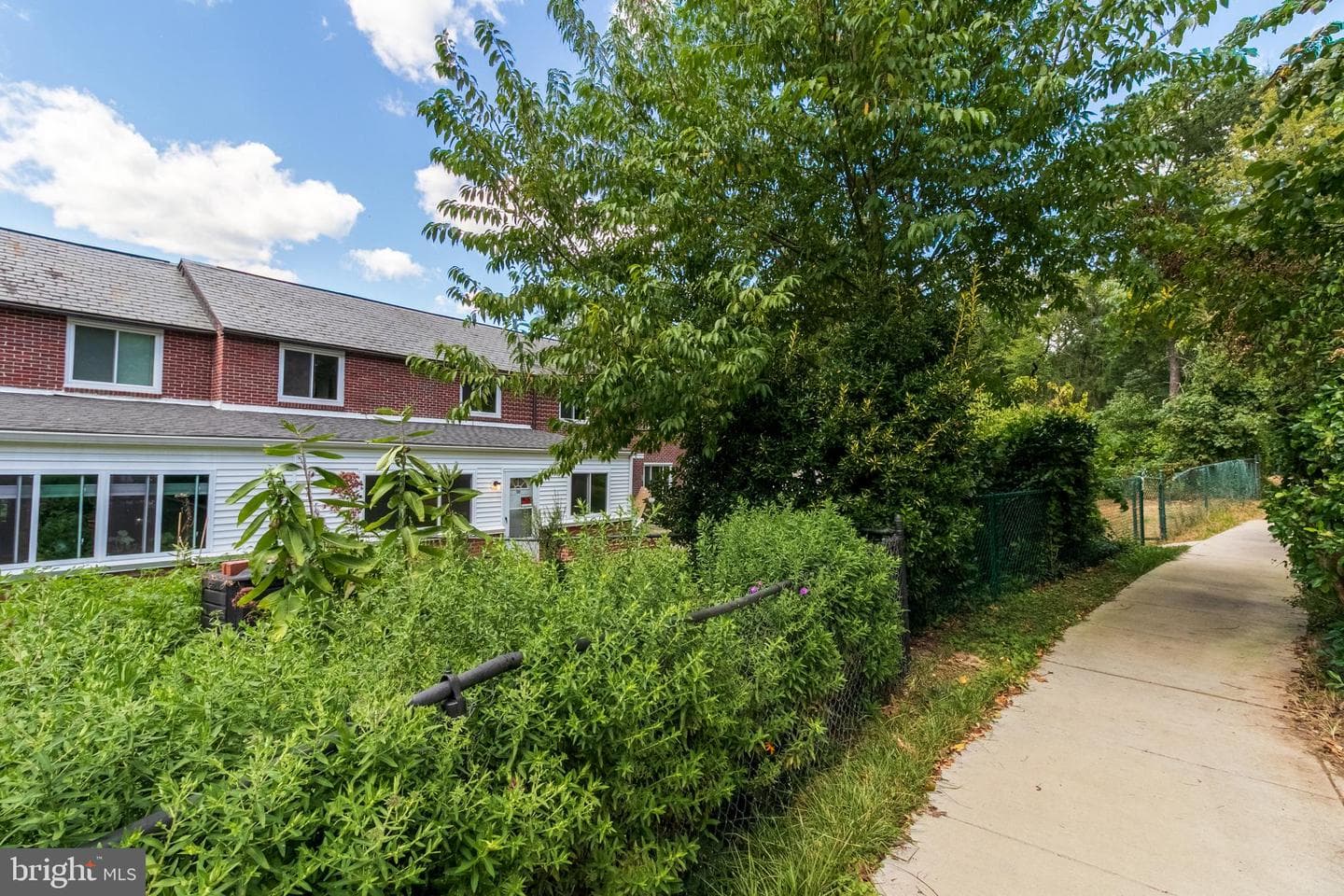 56 Crescent Road photo 27