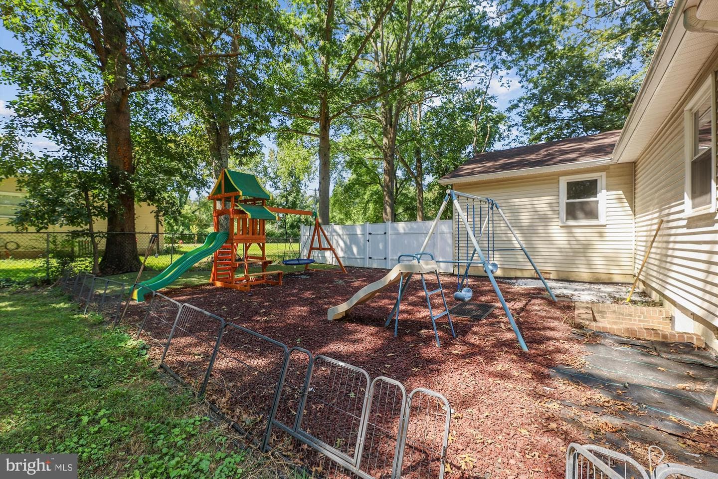 14704 Livingston Road photo 35