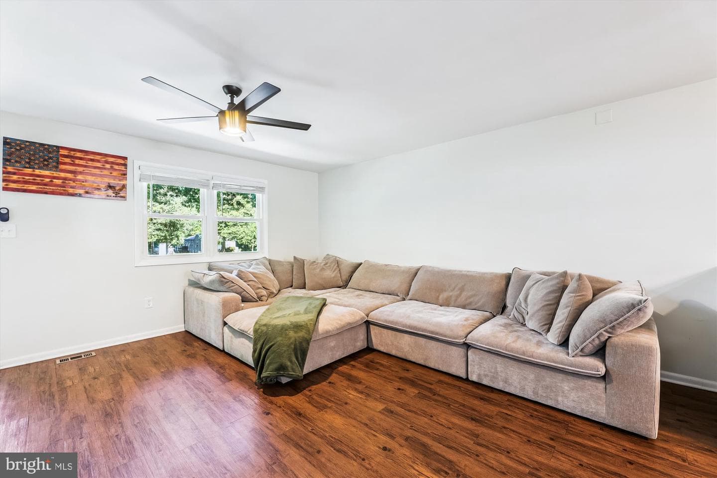 14704 Livingston Road photo 4