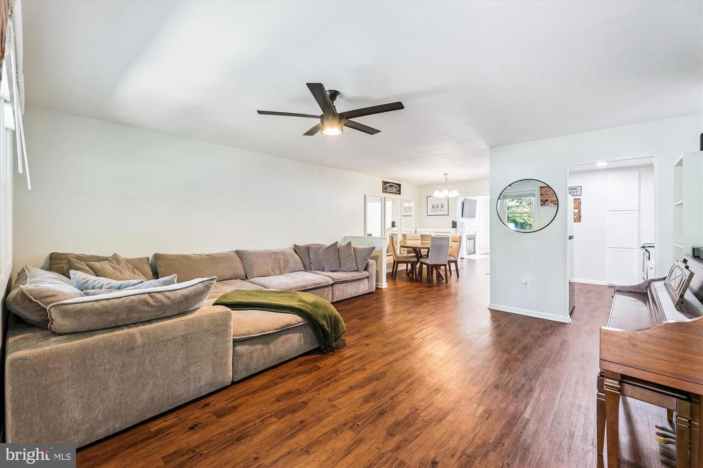 14704 Livingston Road photo 5