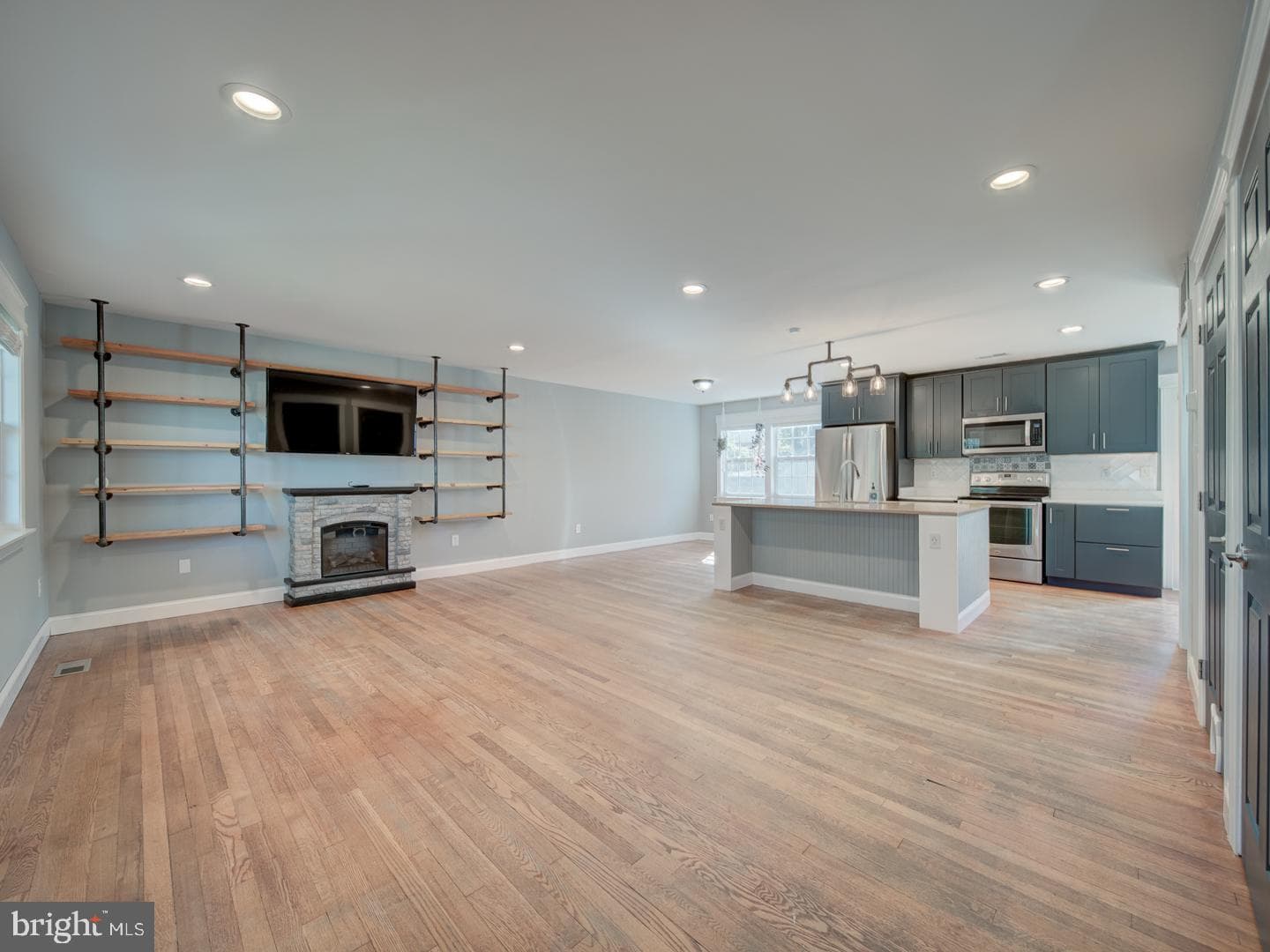 12203 Kings Arrow Street photo 7