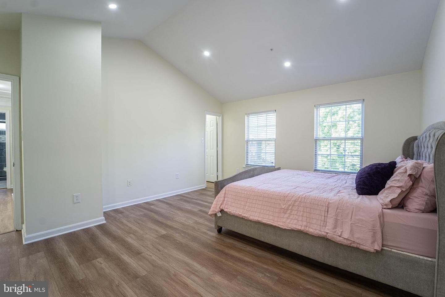 1414 Canadien Geese Court photo 28
