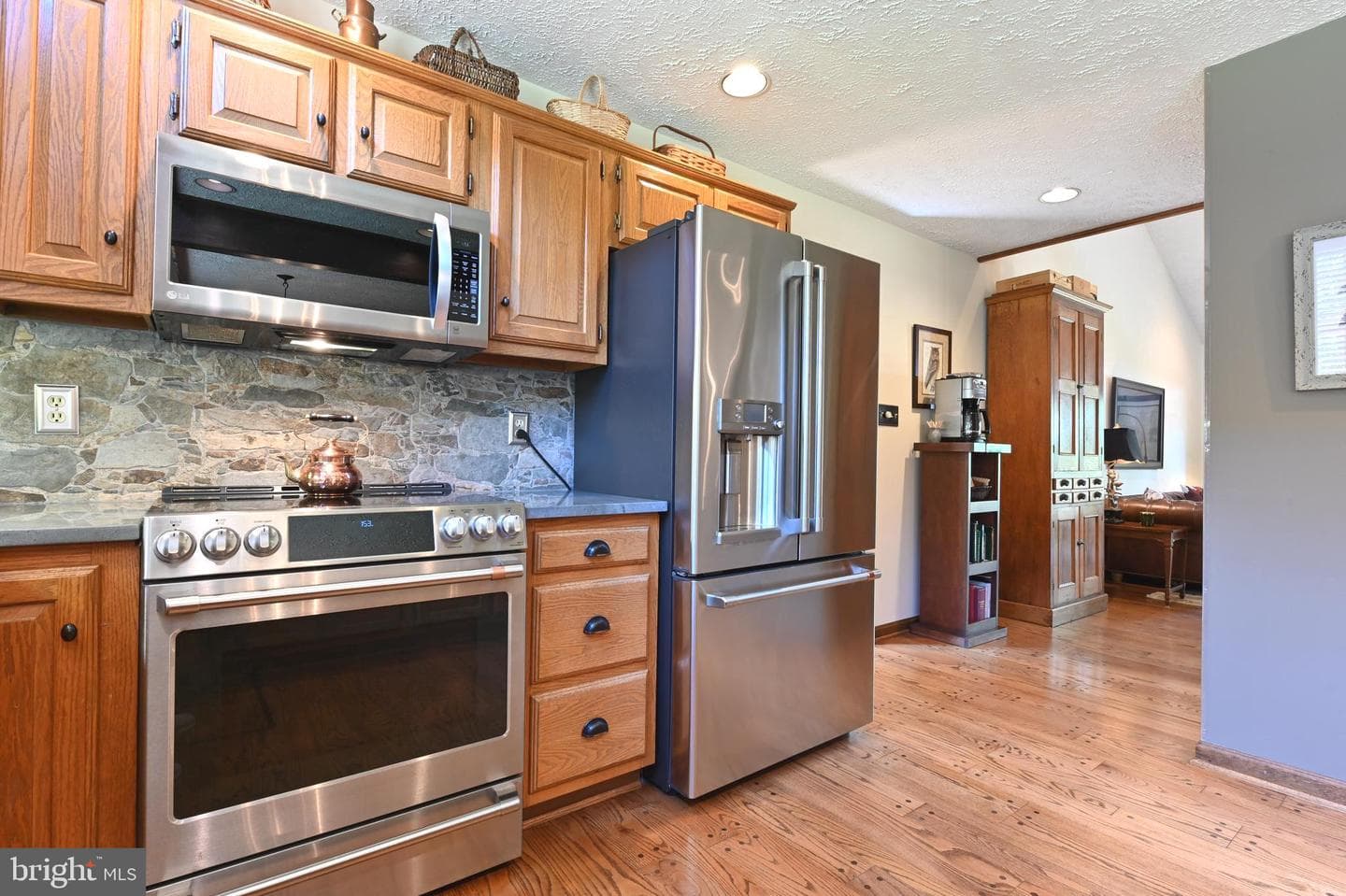2520 Colonial Road photo 13