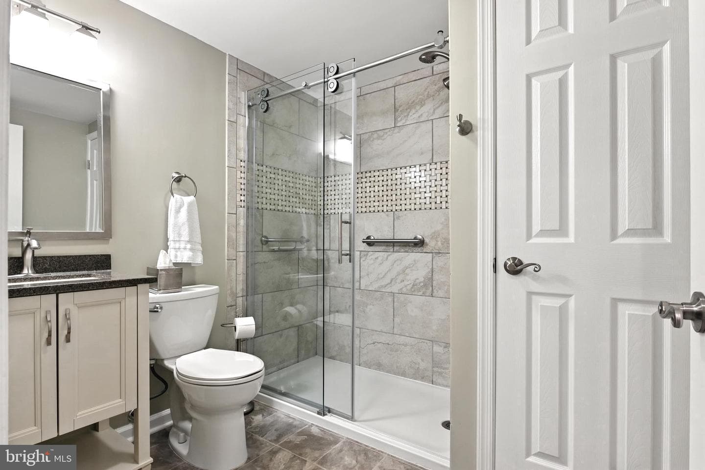 2520 Colonial Road photo 31