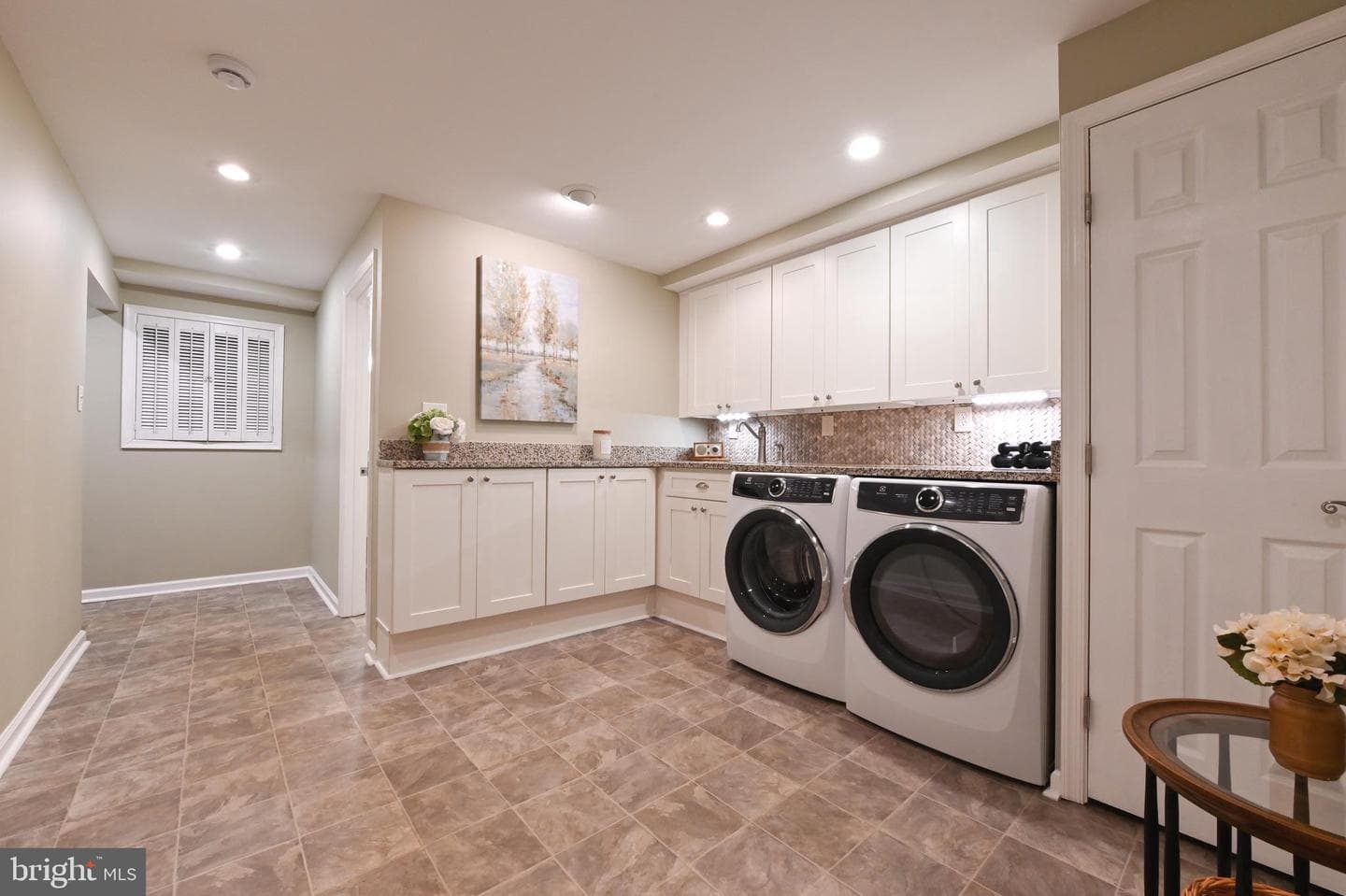 2520 Colonial Road photo 35
