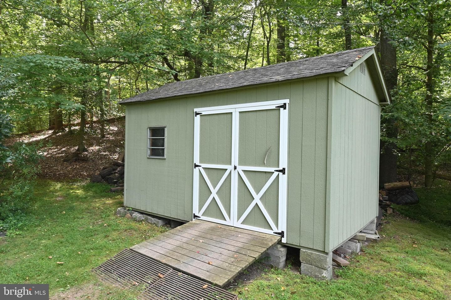 2520 Colonial Road photo 53