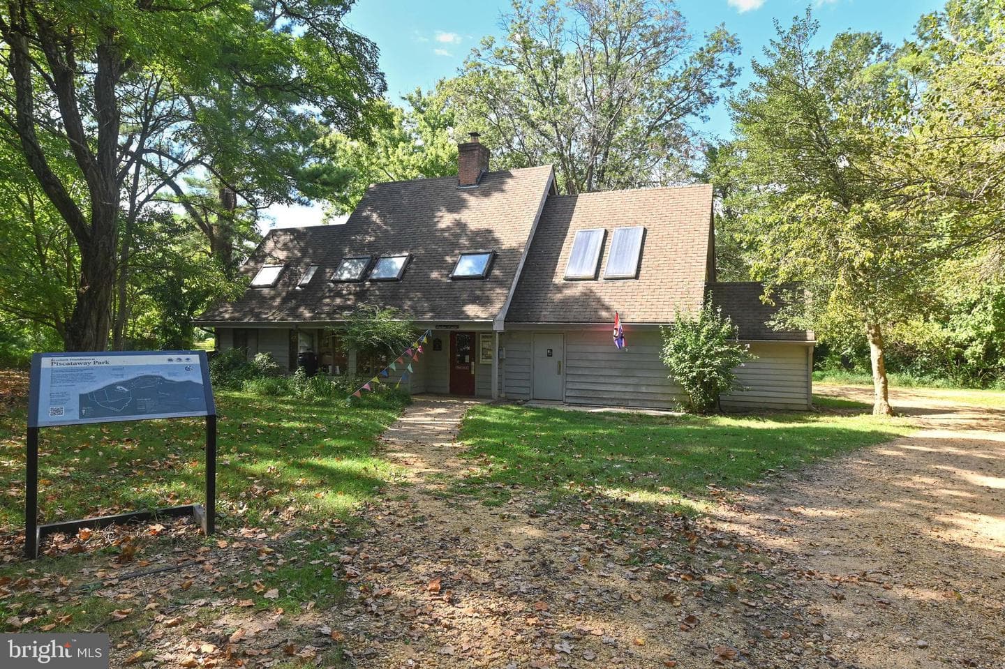 2520 Colonial Road photo 68