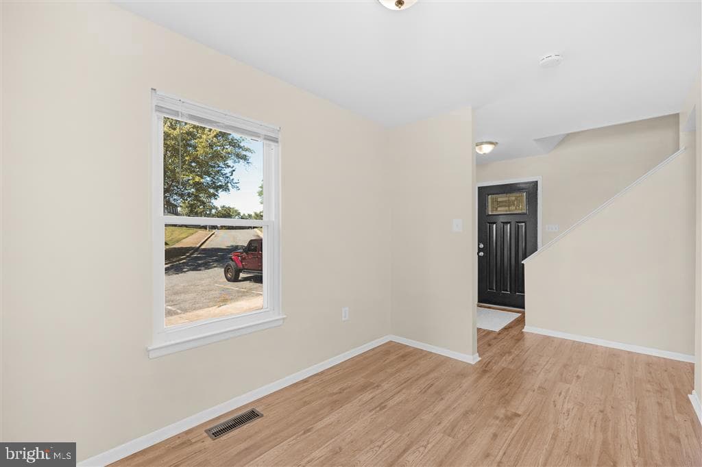 7300 Crafford Place photo 8