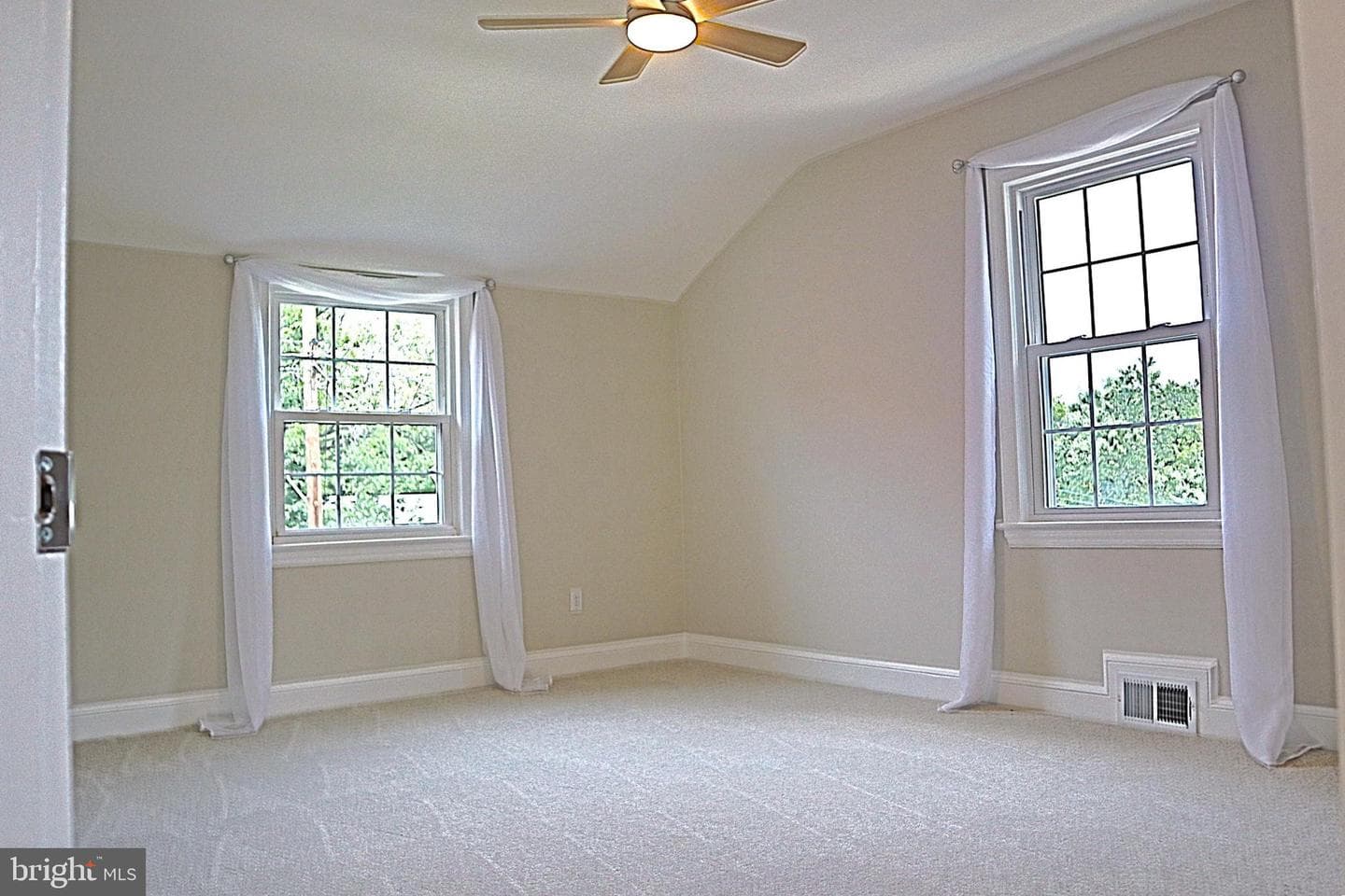 1513 Jefferson Street photo 24