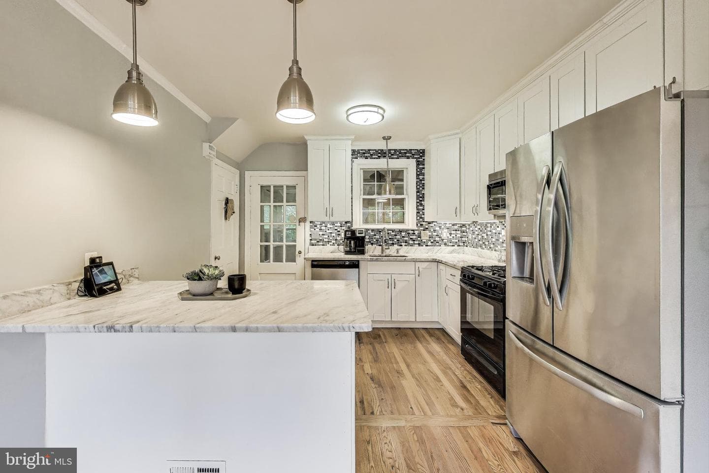 4208 Longfellow Street photo 9