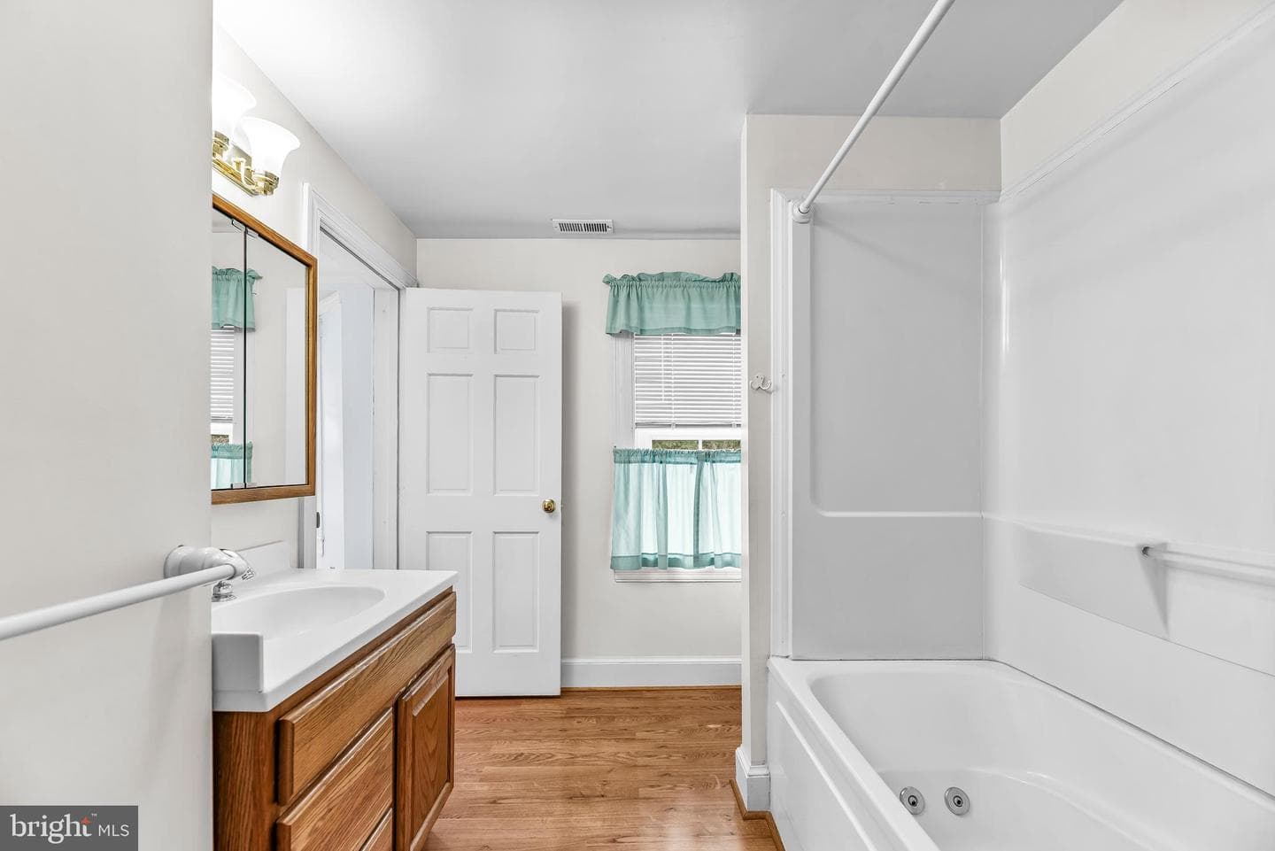 17300 Aquasco Farm Road photo 37