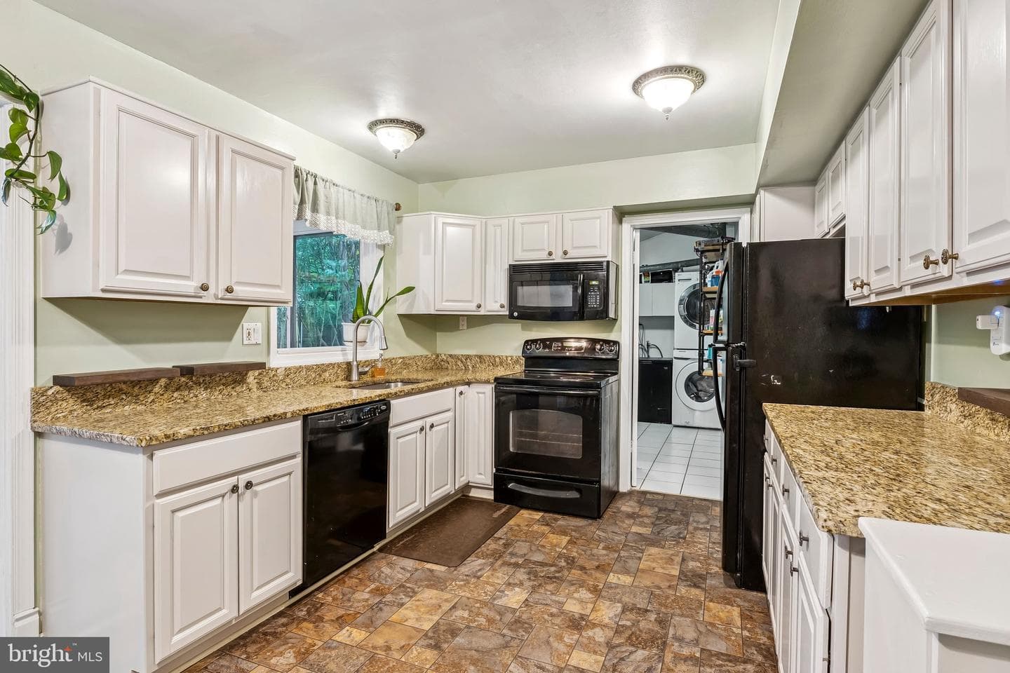 3618 Maroon Lane photo 9