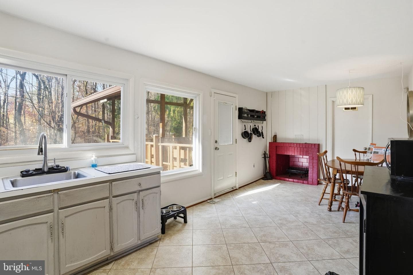 12119 Wheeling Avenue photo 12