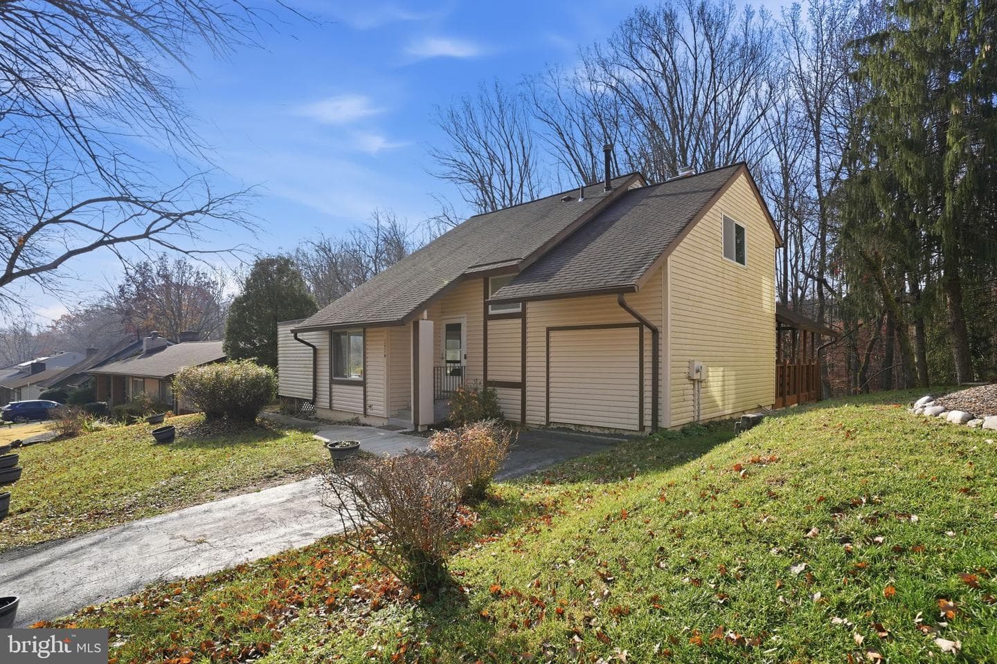 12119 Wheeling Avenue photo 7