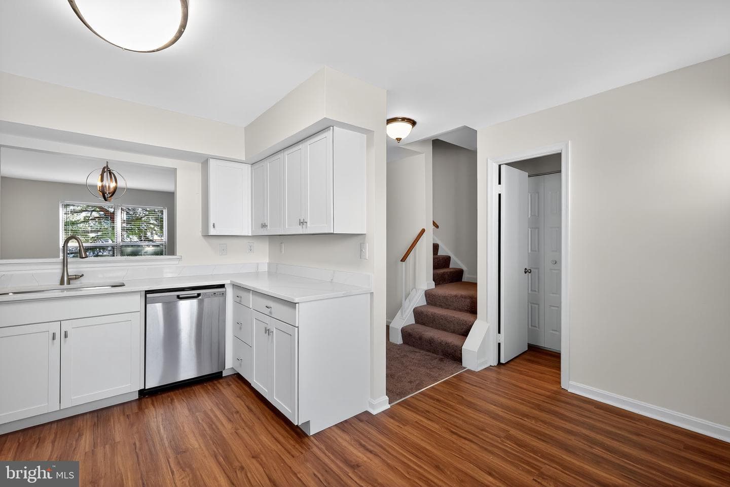 14767 London Lane photo 10