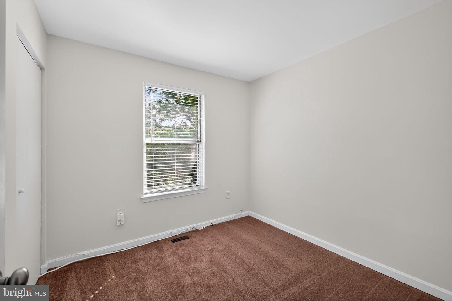 14767 London Lane photo 13