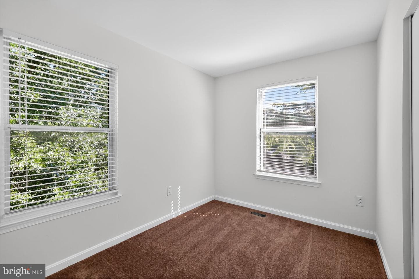14767 London Lane photo 24