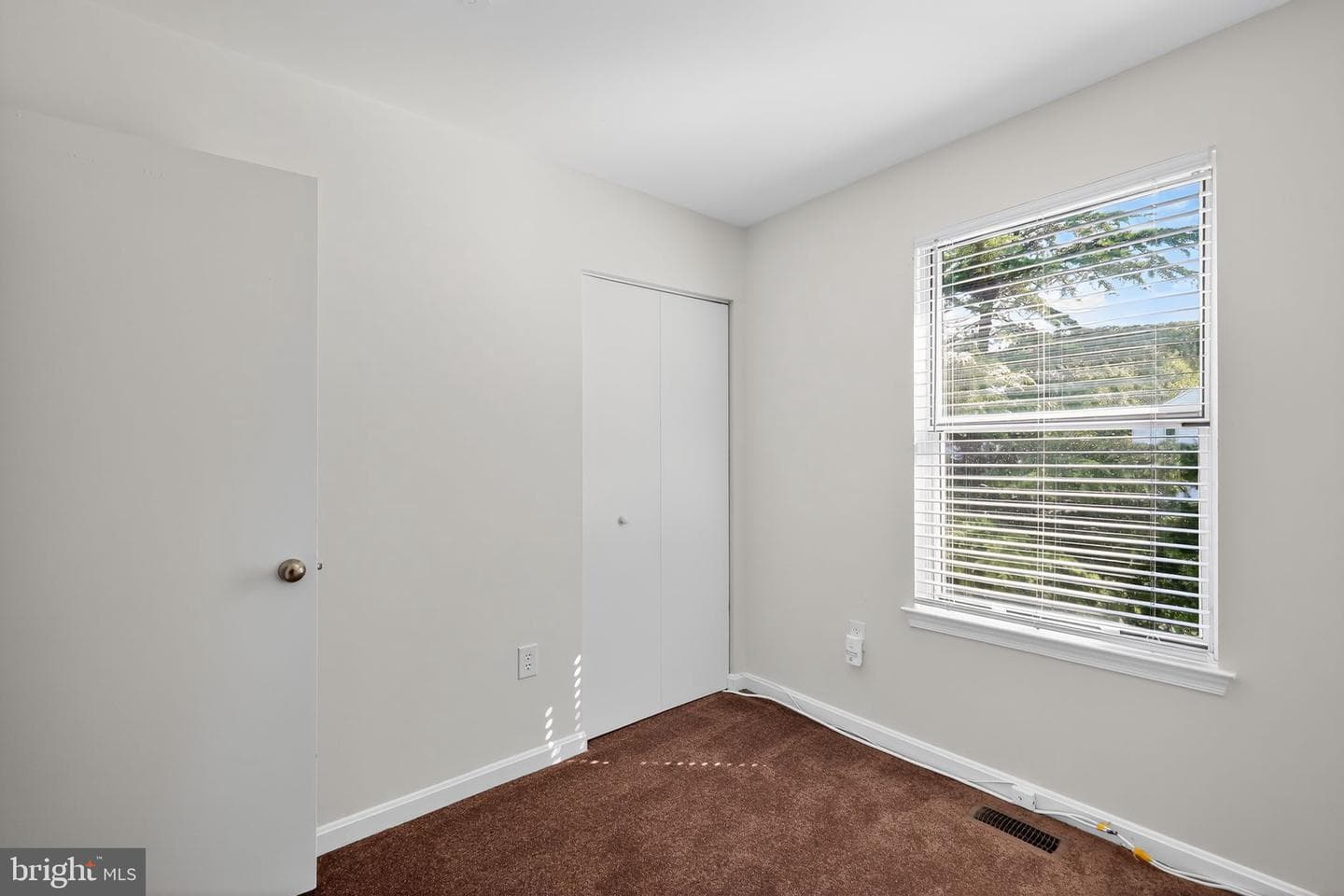 14767 London Lane photo 25
