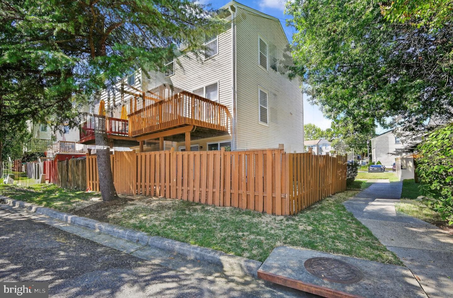 14767 London Lane photo 31