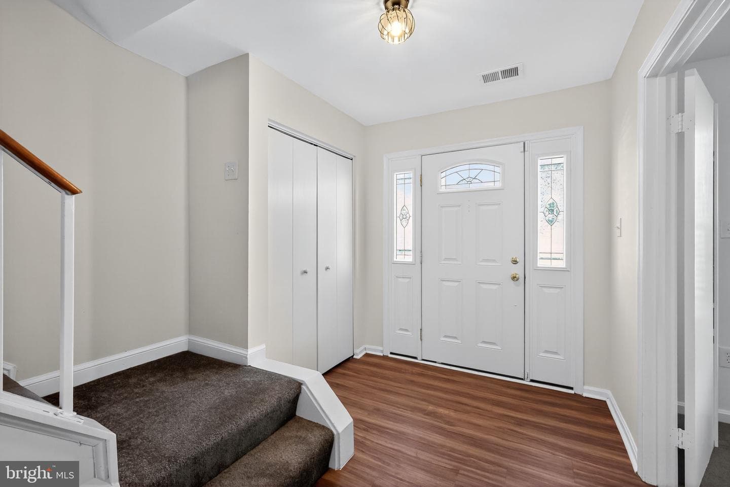 14767 London Lane photo 4