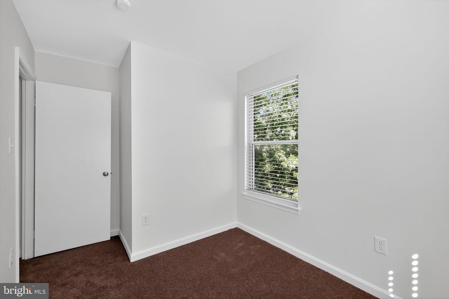 14767 London Lane photo 6