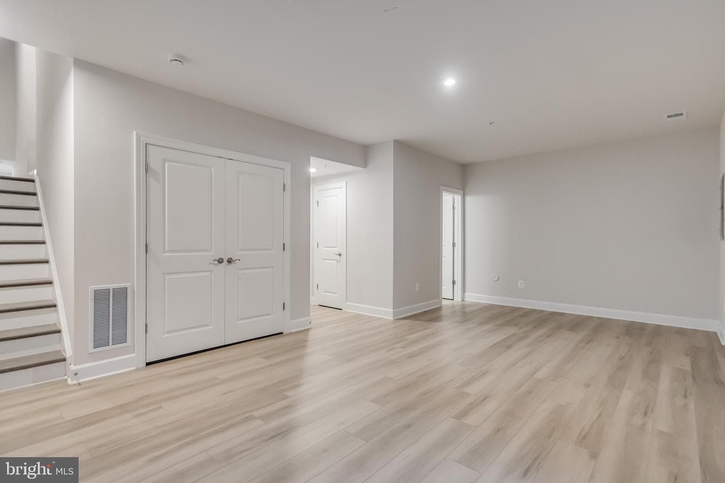 10835 Foxtrot Circle photo 34