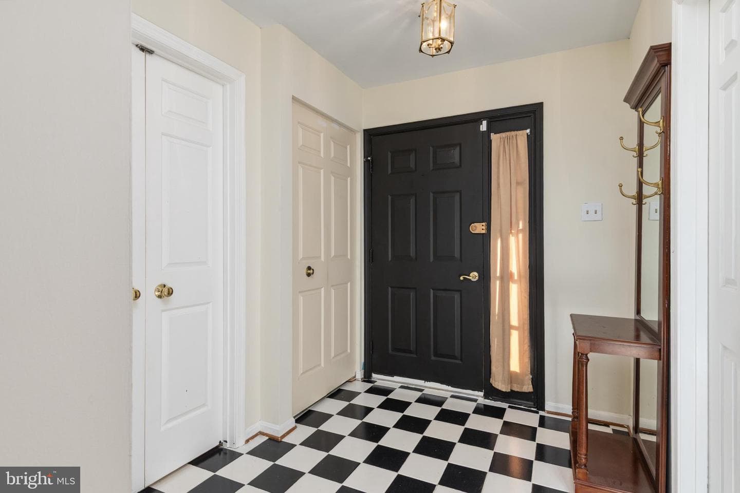 4905 Colonel Addison Place photo 5