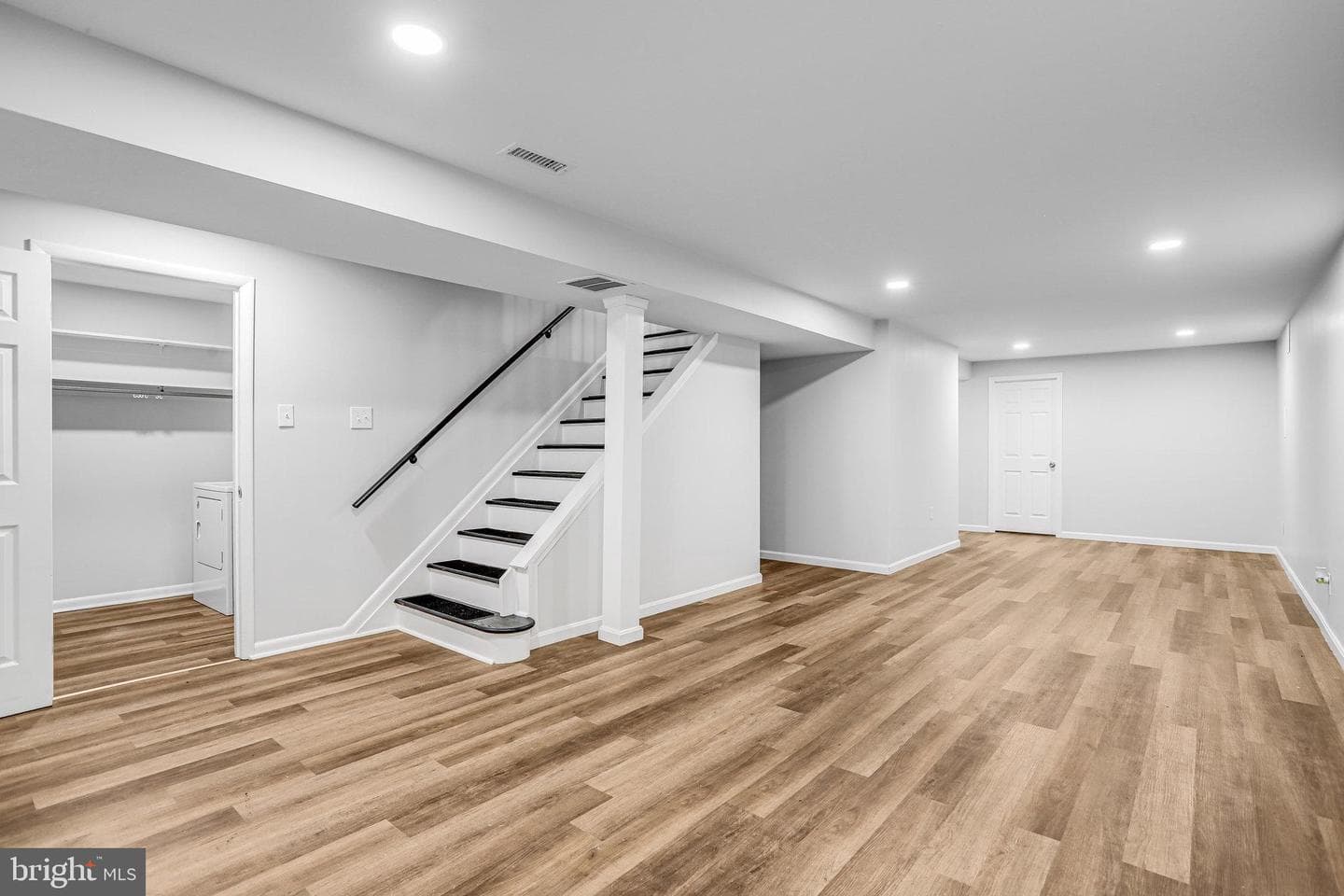 2114 Glendora Drive photo 24