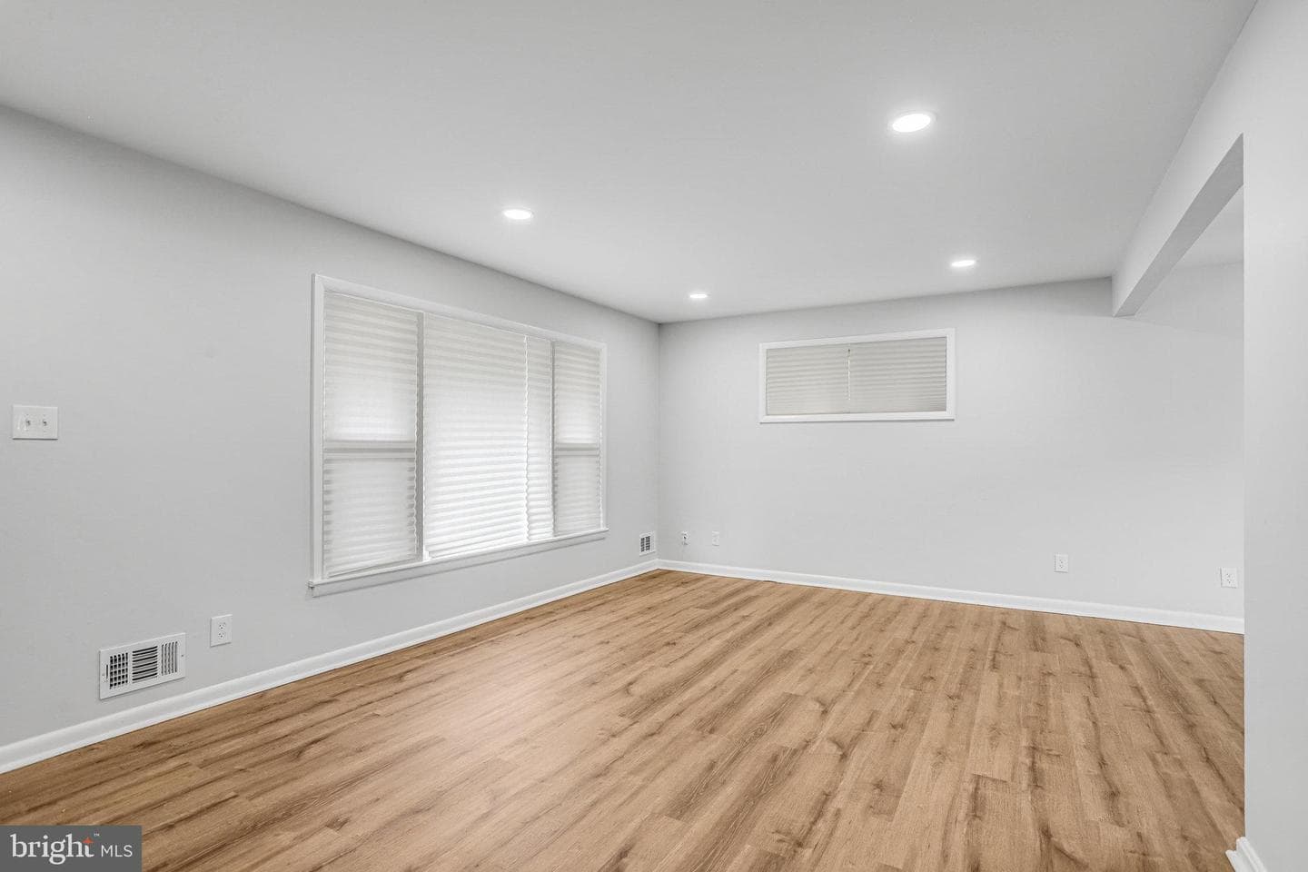 2114 Glendora Drive photo 9