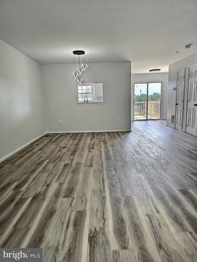 7001 Migliori Court photo 4
