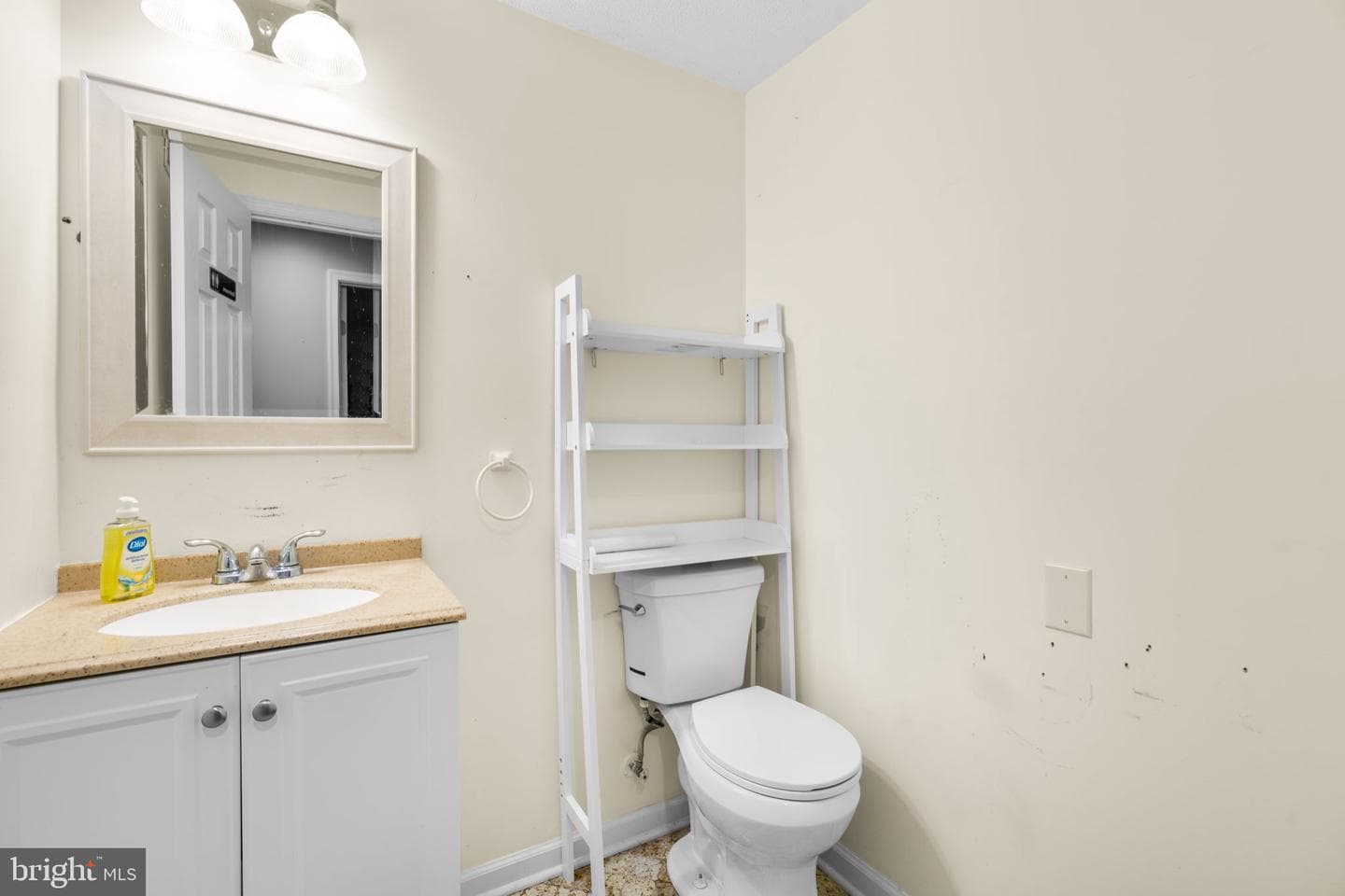 932 Lake Overlook Drive photo 22