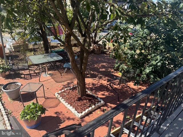 5438 Spring Road photo 2