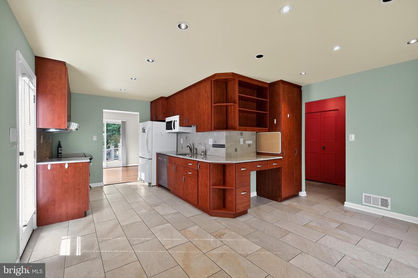 6806 Trexler Road photo 8