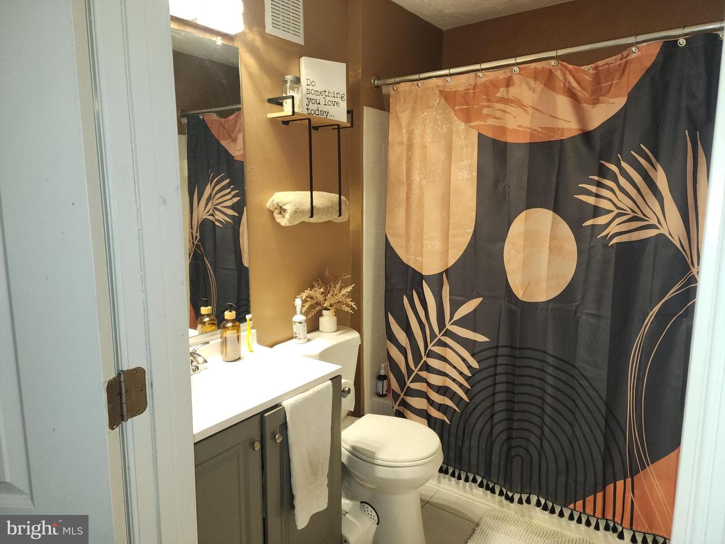 3710 Excalibur Court #203 photo 8