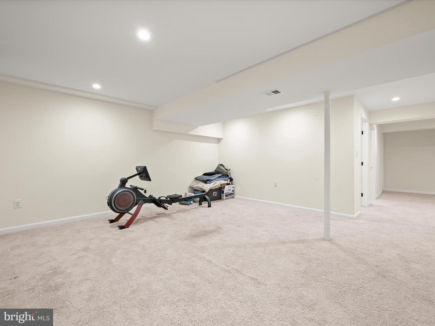 8806 Admiral Drive photo 40