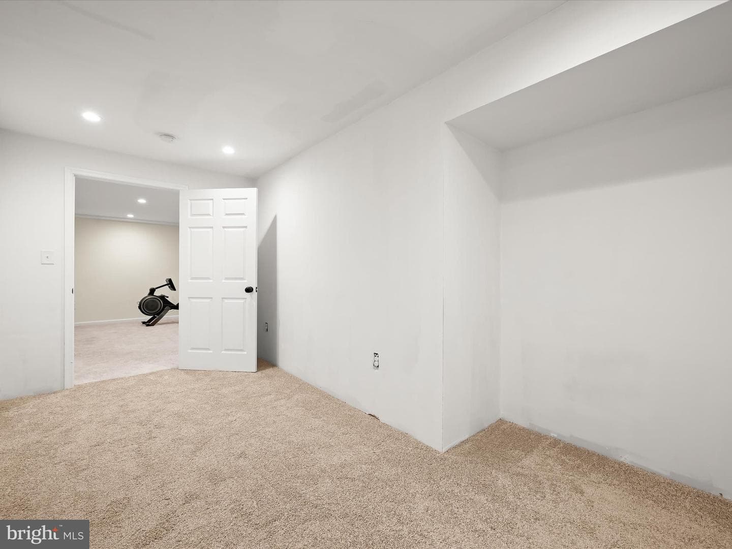 8806 Admiral Drive photo 45