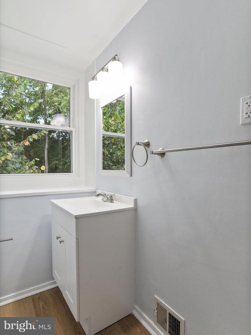 1710 Allendale Place photo 23