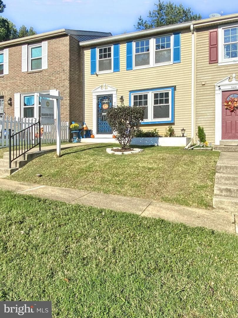 7612 Green Willow Court photo 2