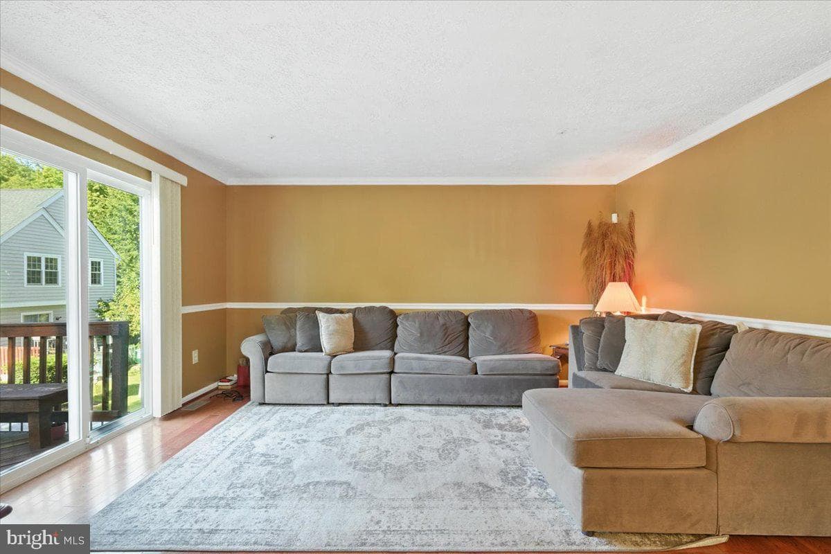 3300 Brookshire Court photo 3